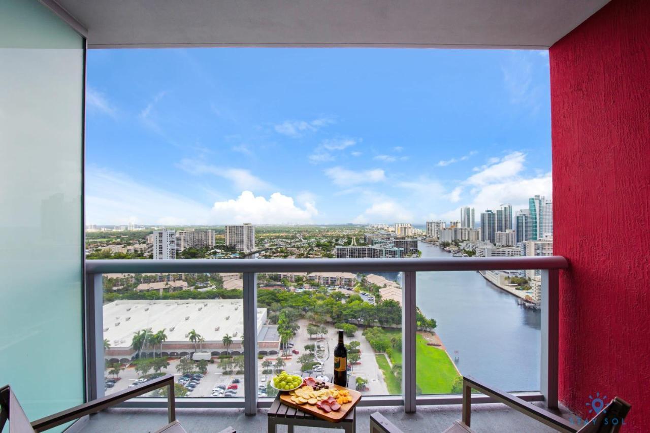 Upper Studio With Balcony,Pool And Gym, Near Beach Hallandale Beach Exterior photo