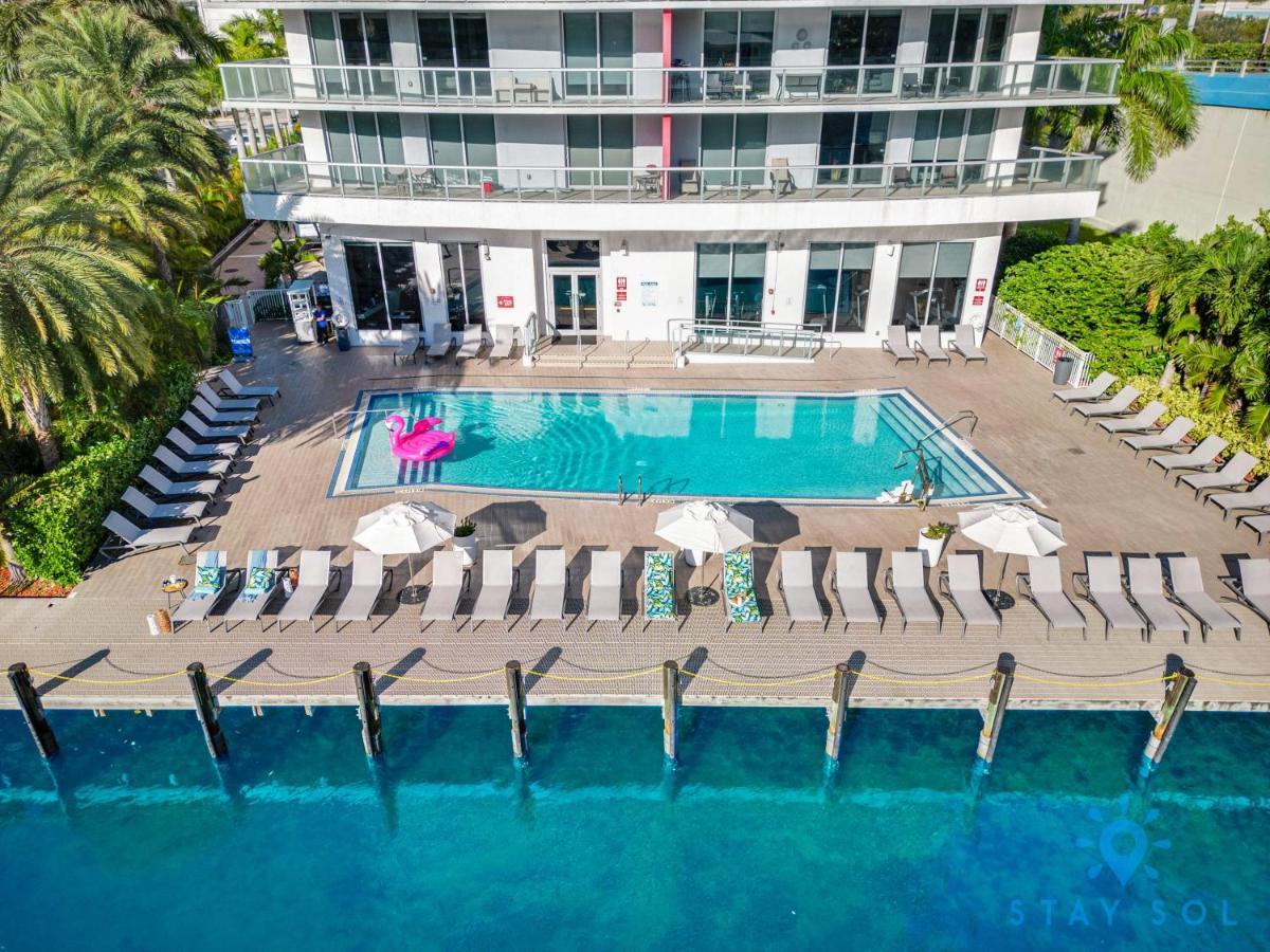 Upper Studio With Balcony,Pool And Gym, Near Beach Hallandale Beach Exterior photo