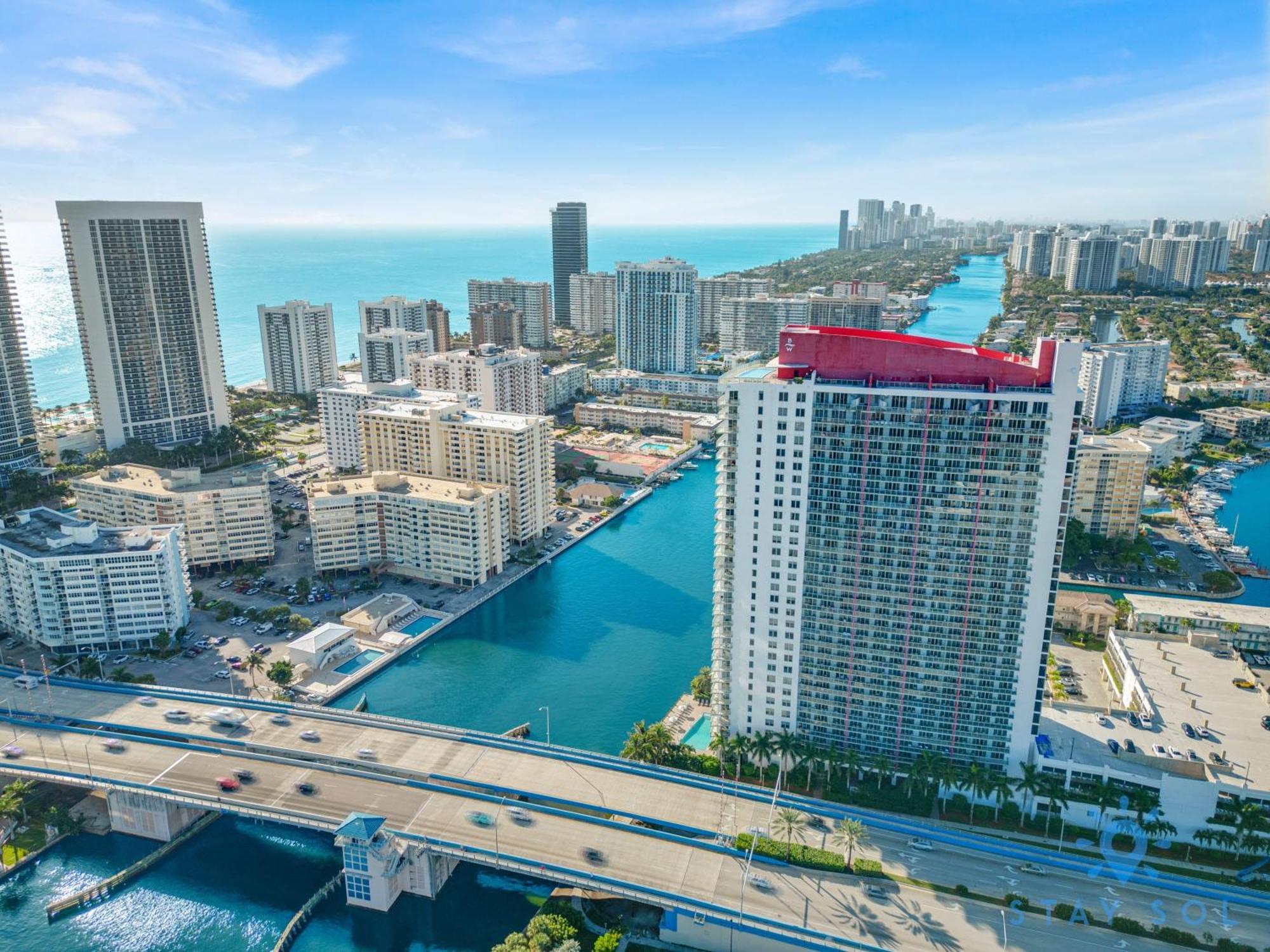 Upper Studio With Balcony,Pool And Gym, Near Beach Hallandale Beach Exterior photo